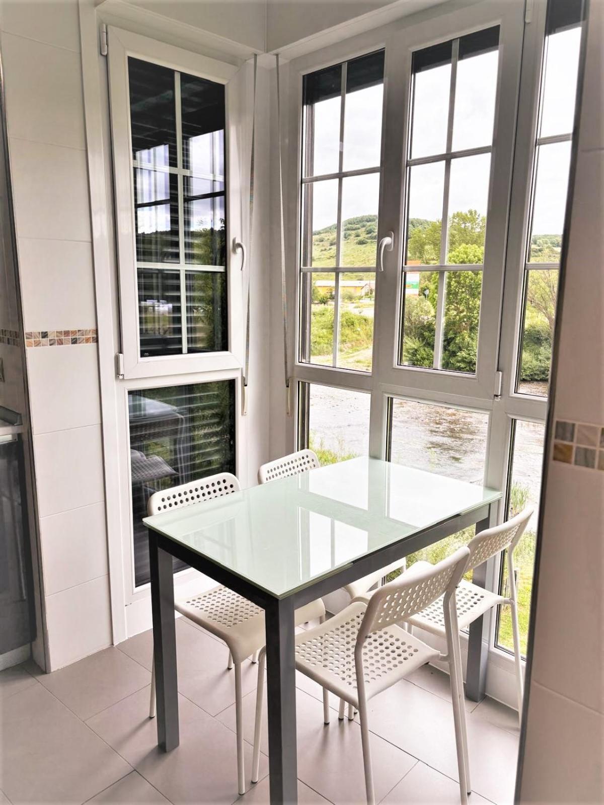 Apartamentos Del Pisuerga Cervera De Pisuerga Bagian luar foto